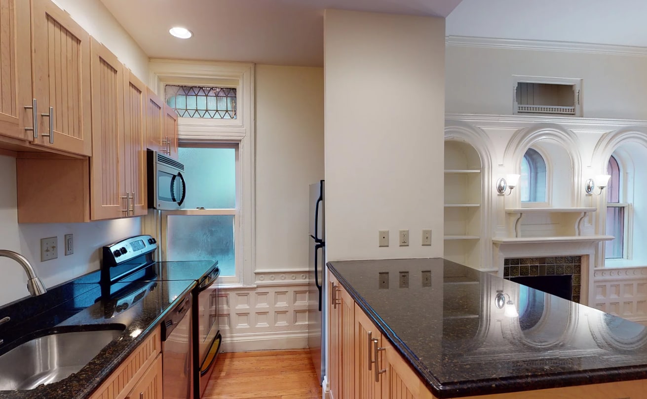 Building Photo - 197 Commonwealth Ave