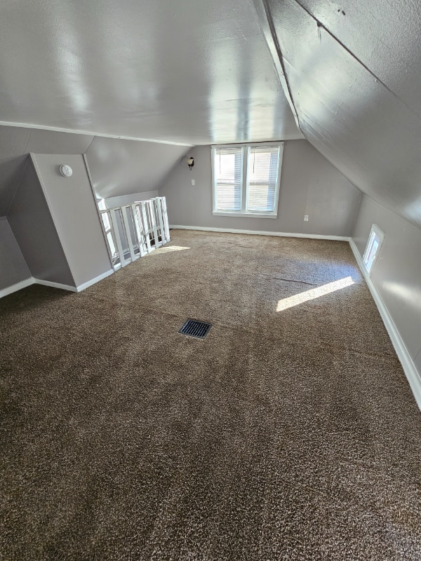 Building Photo - 731 Tulip St SW