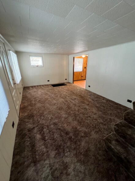 Building Photo - 31 Mechanic St