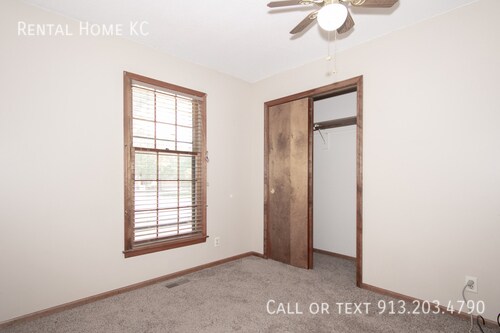 Building Photo - 13828 W 110th Terrace