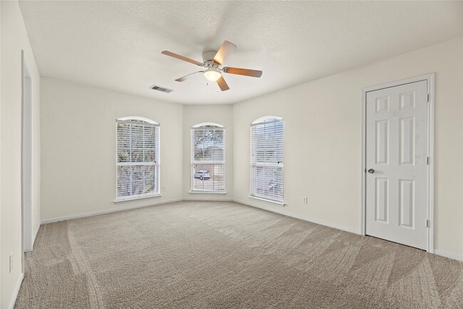 Building Photo - 15403 Redbud Dale Ct
