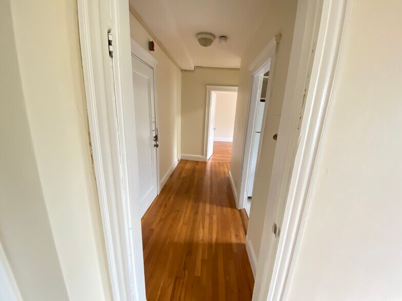 Building Photo - 1156 Commonwealth Ave