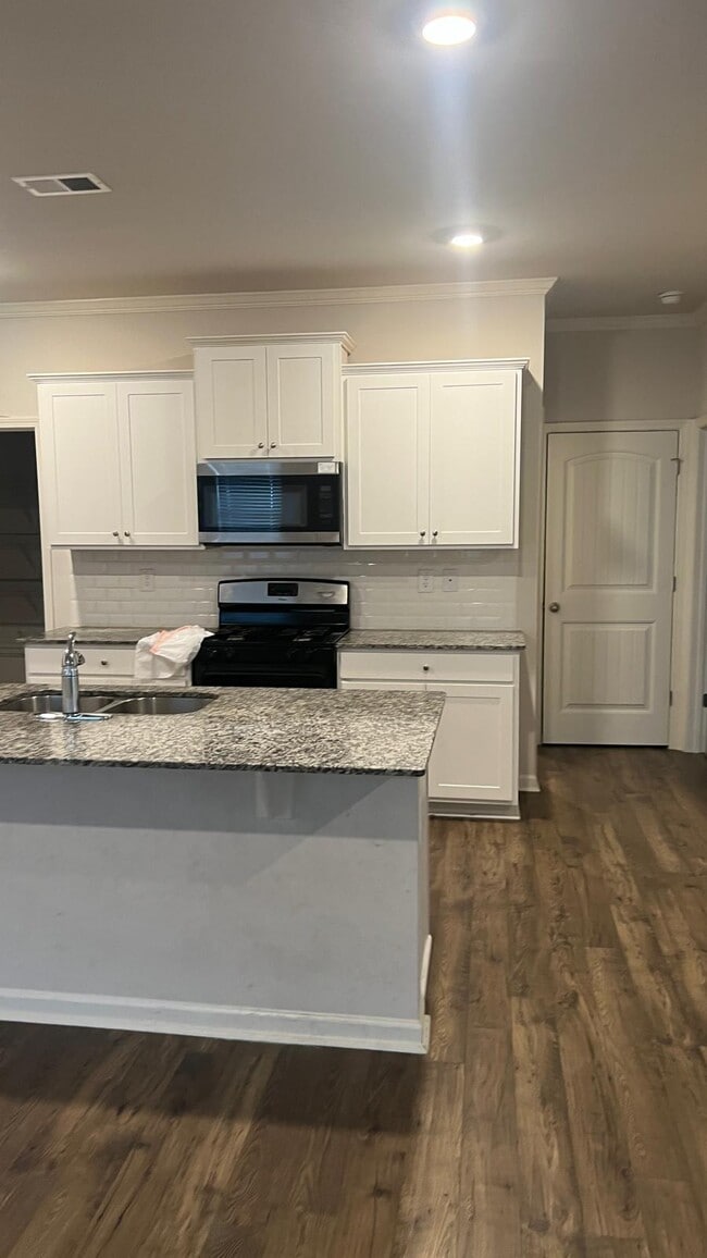 Building Photo - 5811 Gabbro Ct