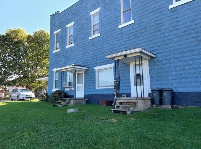 Building Photo - 201 W Main St