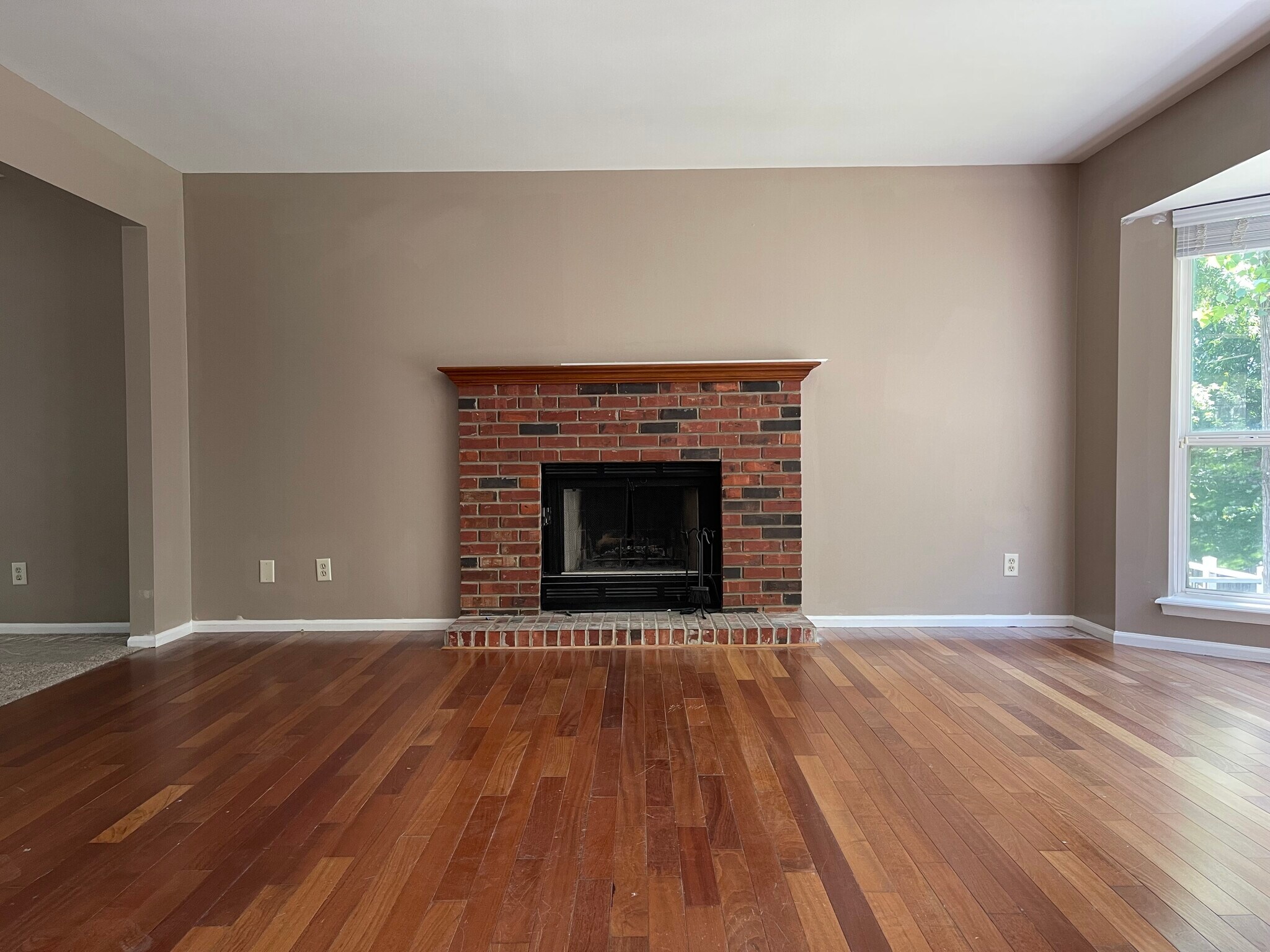 Building Photo - 636 Canary Estates Dr