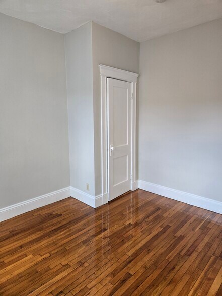 Building Photo - 1189 Commonwealth Ave