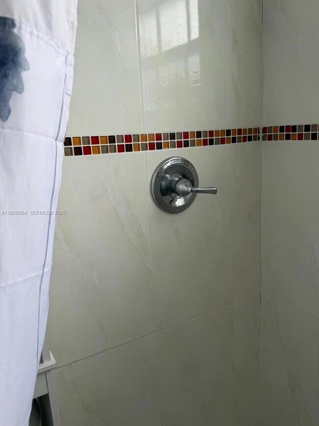 Building Photo - 13100 NW 22nd Ave