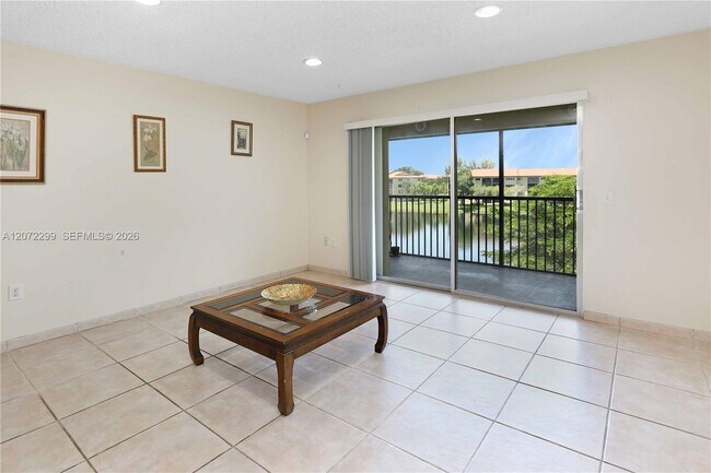 Building Photo - 850 SW 138th Ave