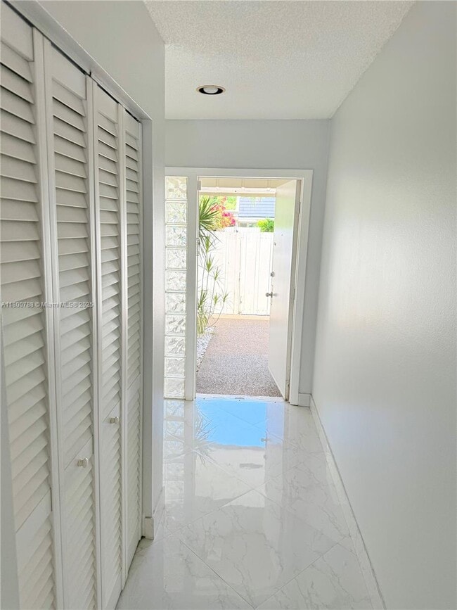 Building Photo - 8208 SW 81st Pl