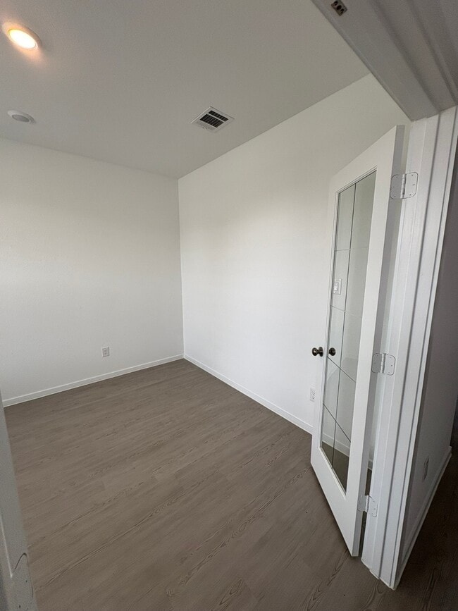 Building Photo - 6419 Seafoam Lake Dr