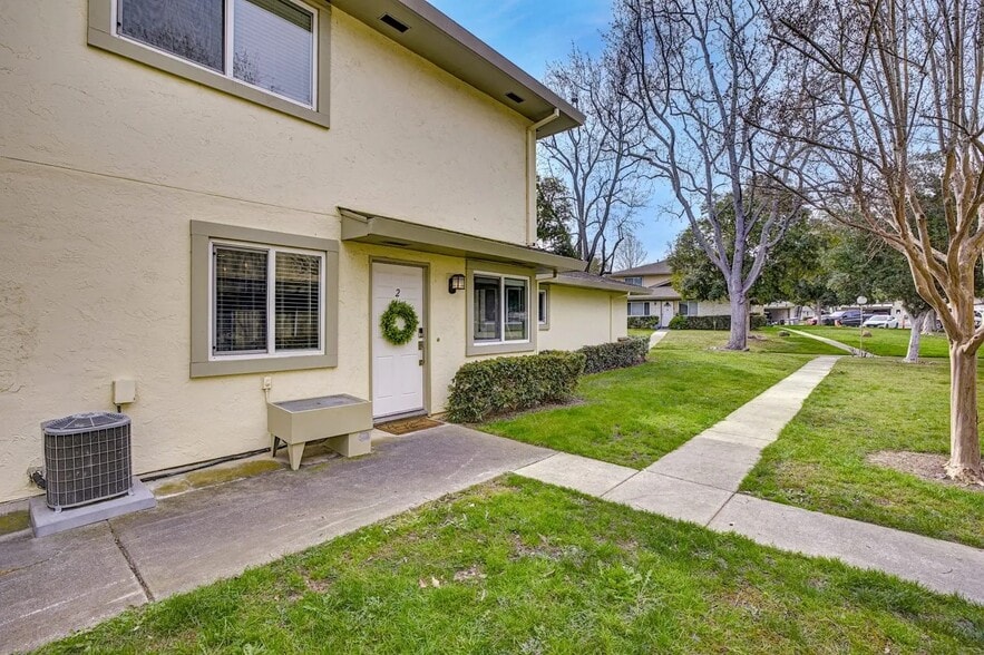 Building Photo - 4768 Hatfield Walkway