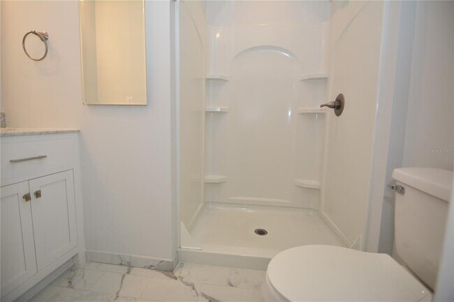 Building Photo - 14 Bolling Ln