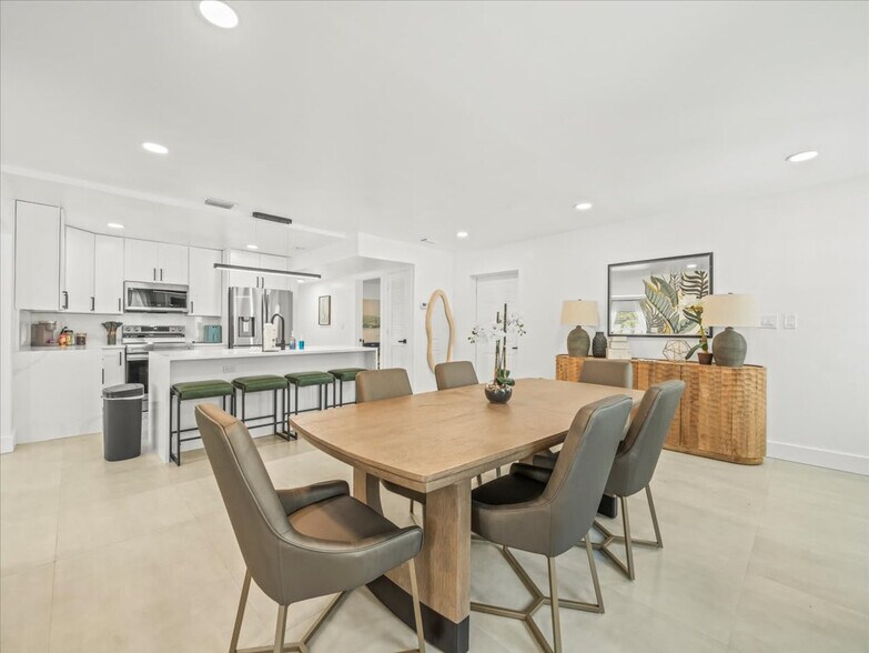 Building Photo - 3811 River Grove Ct