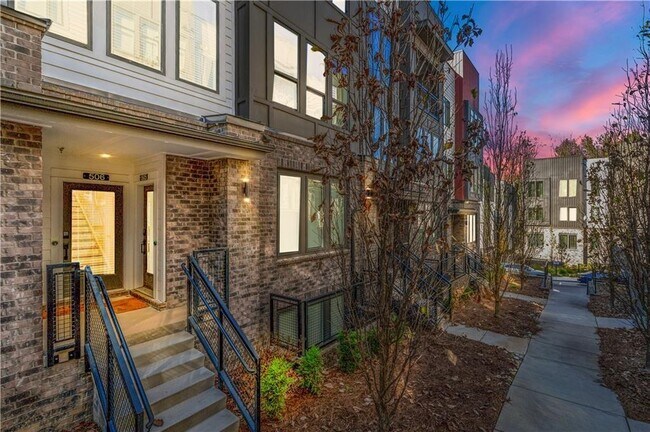 Building Photo - 383 Pratt Dr SE