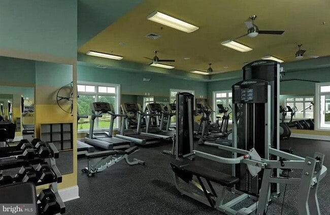 Building Photo - 23109 Dunlop Heights Terrace