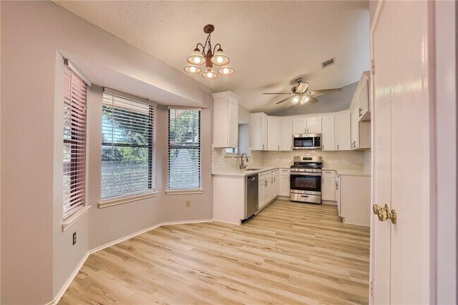 Building Photo - 15025 Wells Port Dr