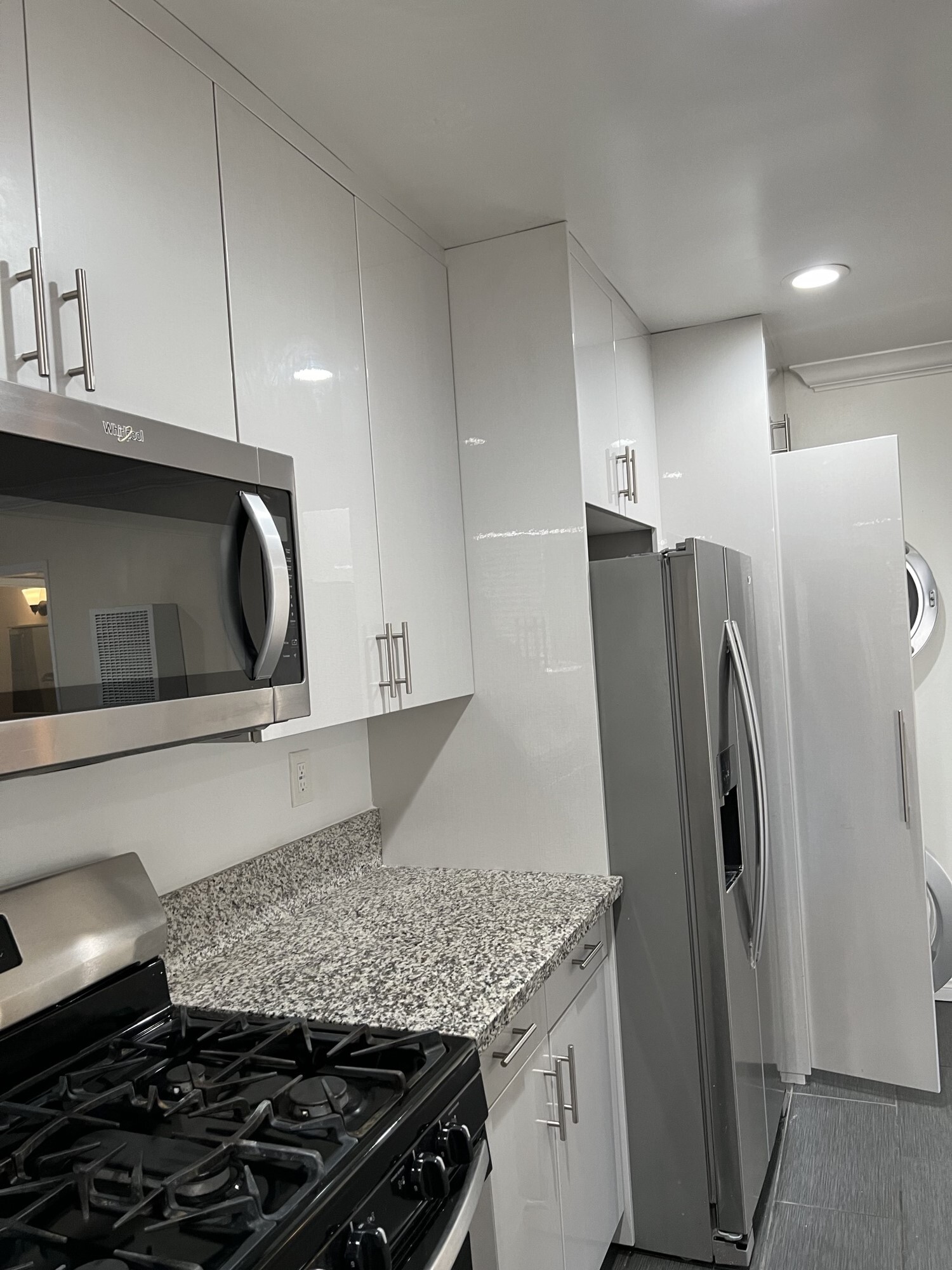 Building Photo - 522-528 N Alexandria Ave