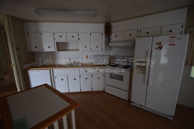Building Photo - 1567 Longbow Dr