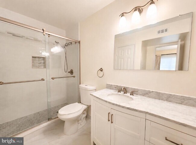 Building Photo - 3308 Wyndham Cir