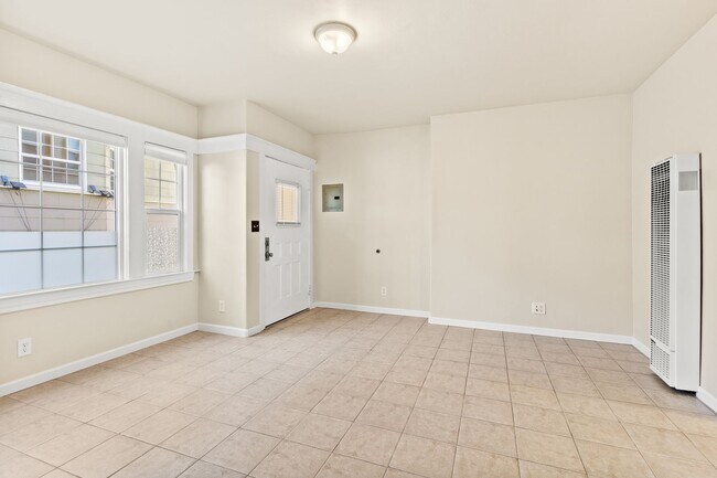 Building Photo - Bright Mosswood Studio Near BART and Kaiser