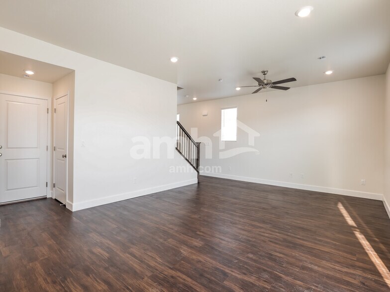 Building Photo - 6500 Enlightenment Dr