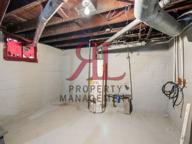 Building Photo - 439 Eldridge Ave