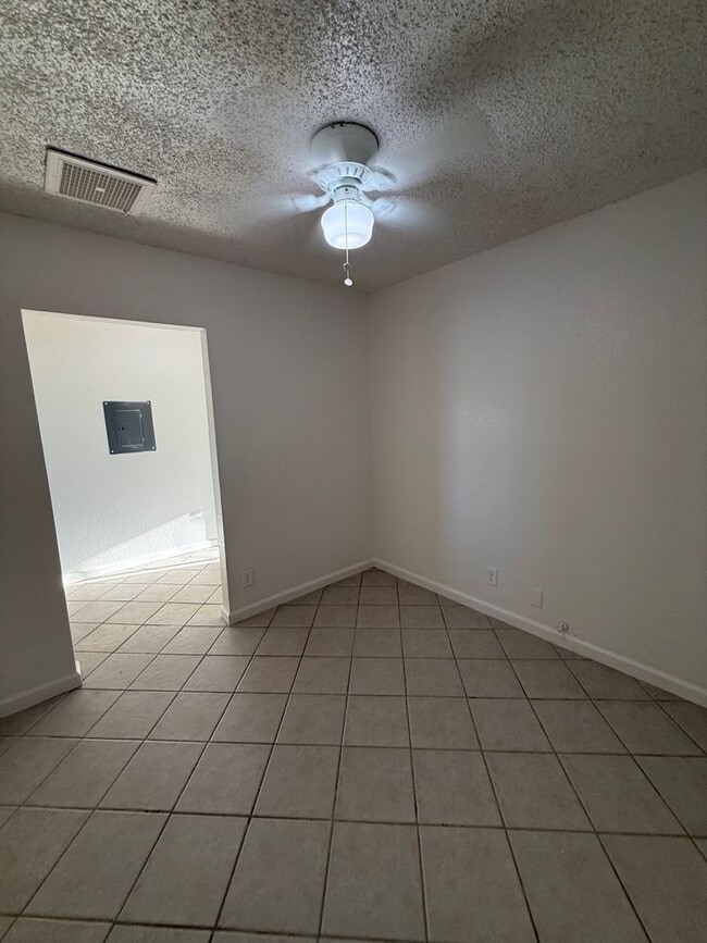 Building Photo - Available Soon! Fully Rehab!