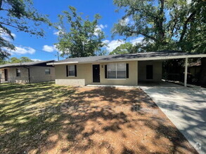 Building Photo - 2806 Mineola Dr