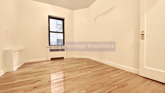 Floorplan - 4700 Broadway