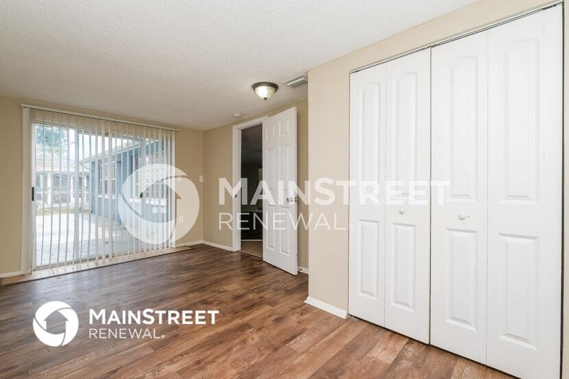 Building Photo - 9141 Suffolk Ln