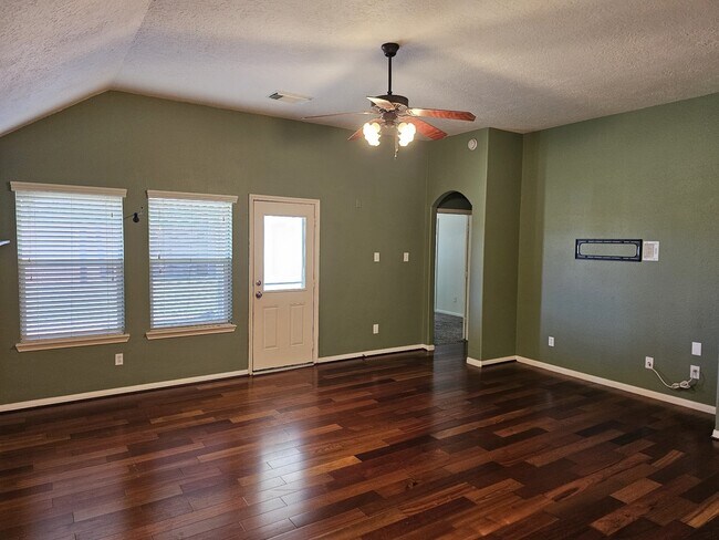 Building Photo - 4407 Iron Creek Ct