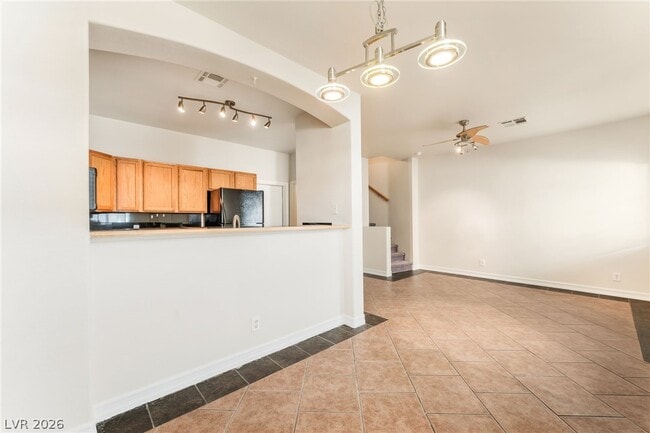 Building Photo - 1205 Dusty Creek St