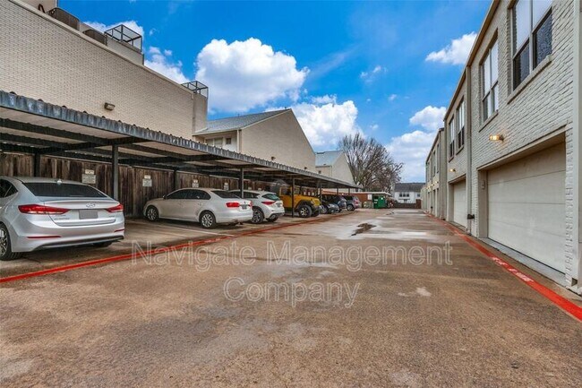 Building Photo - 4134 Travis St