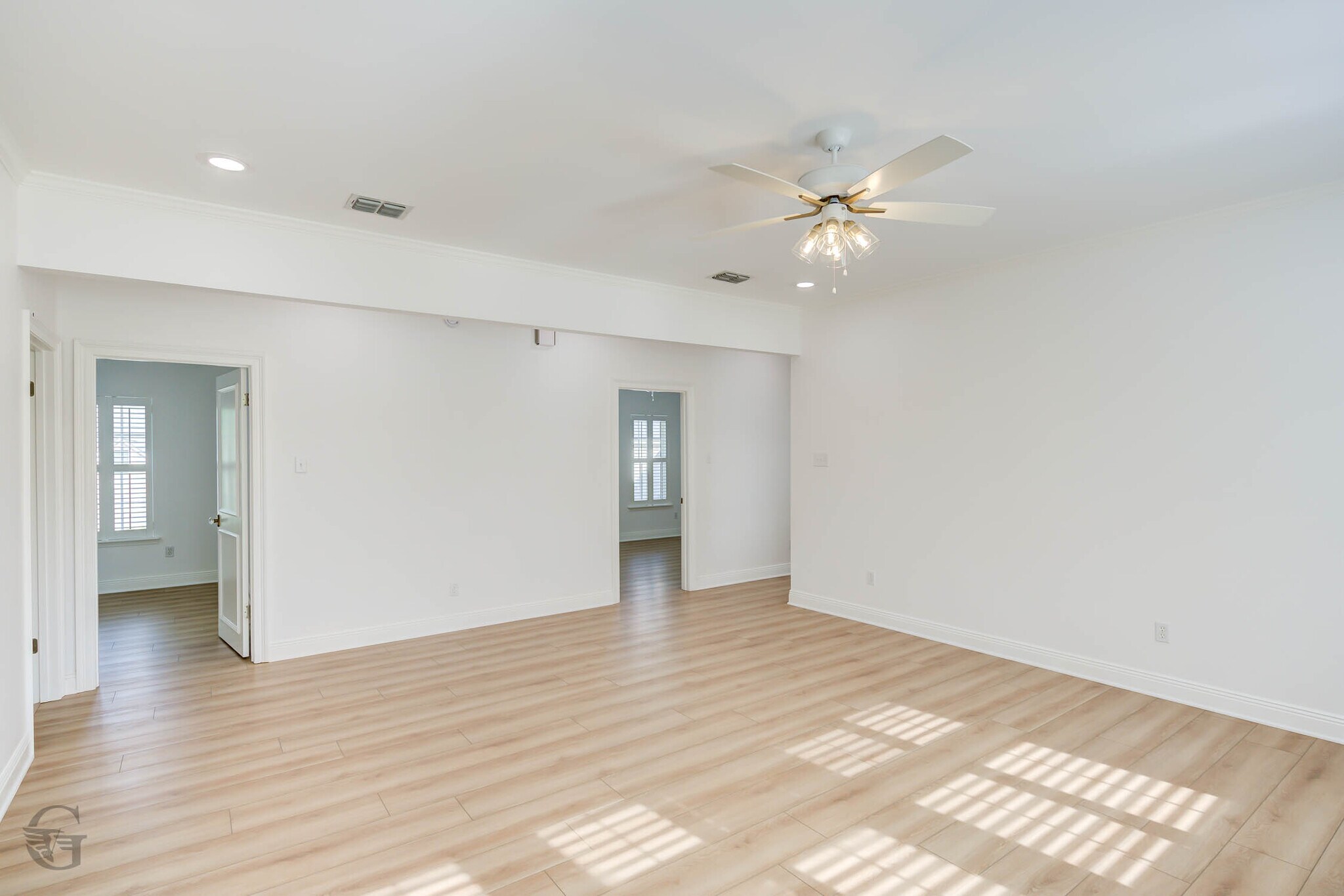 Building Photo - 316 Autumn Ridge Dr
