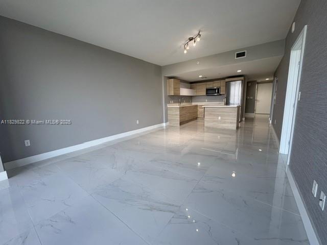 Building Photo - 16385 Biscayne Blvd