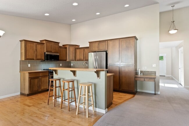 Building Photo - 1790 N Winchester St