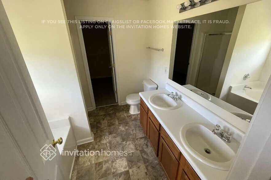 Building Photo - 3837 Sally Ln