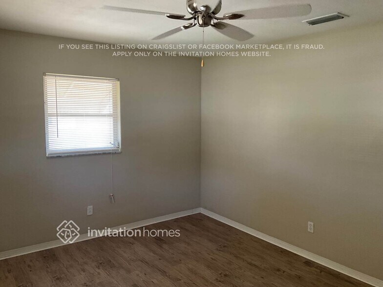 Building Photo - 8924 110th Ln N