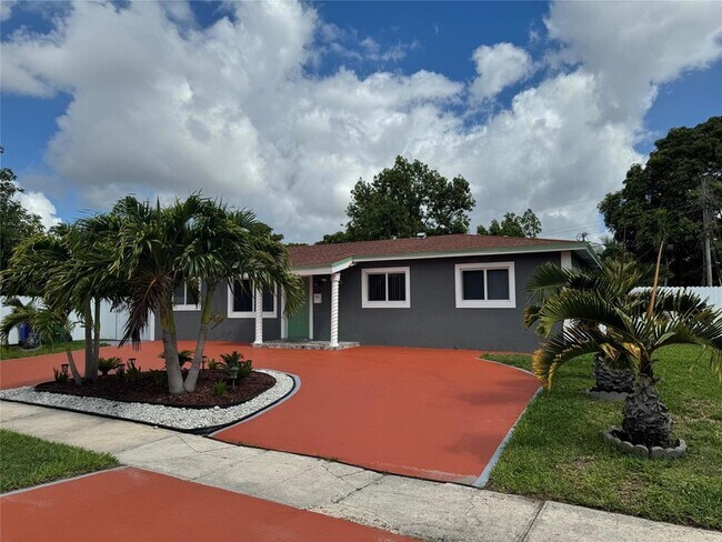 Building Photo - 6471 SW 27th Street