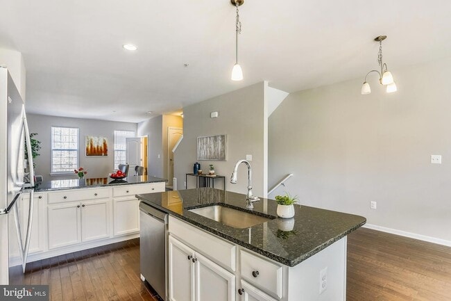 Building Photo - 925 Dorchester Cove Rd