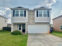 Building Photo - 3129 Lakeland Dr SW
