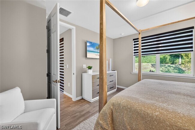 Building Photo - 14567 Edgewater Cir