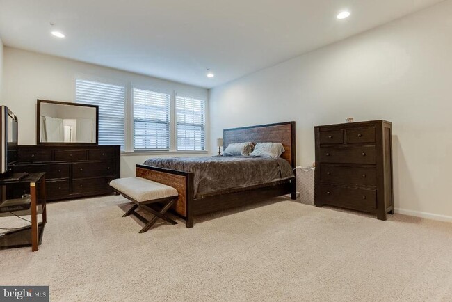 Building Photo - 42253 Marble Cyn Ter