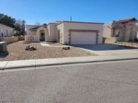 Building Photo - Beautiful 3 Bedroom/2 Bath Home !! **Comin...