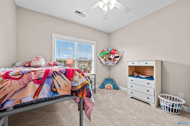 Building Photo - 25850 Iron Gate Dr