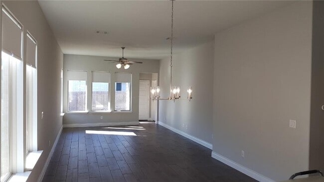 Building Photo - 212 Freeman Loop