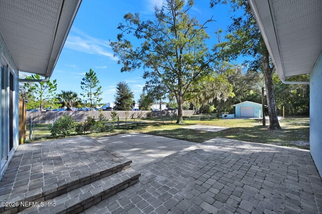 Building Photo - 133 Cll Menendez