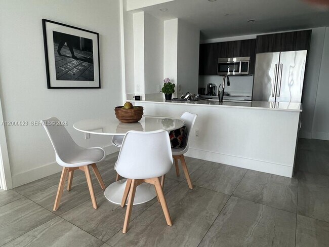 Building Photo - 488 NE 18th St