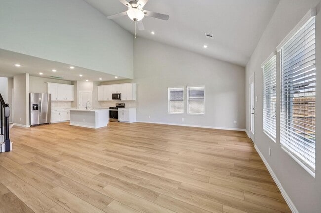 Building Photo - 606 Tidal Dr