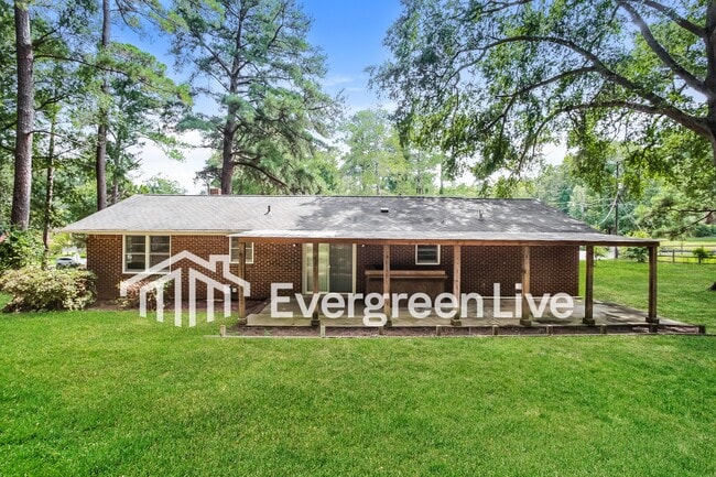 Building Photo - 1454 Fork Ave